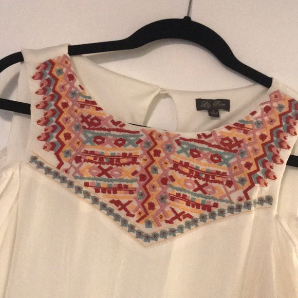 Lily Rose White Cut Out Shoulder Dress - Picture 3 of 6